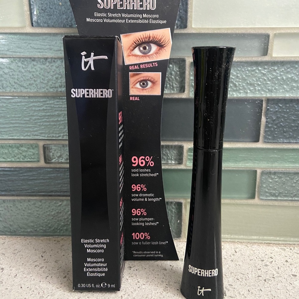 iT cosmetics Superhero mascara Super black